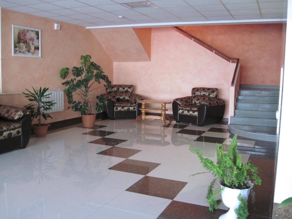Hotel Mosty Masty Екстериор снимка