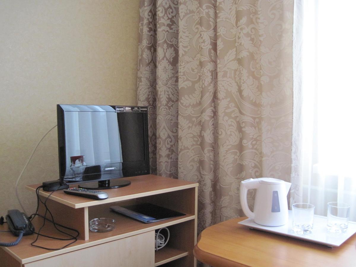 Hotel Mosty Masty Екстериор снимка